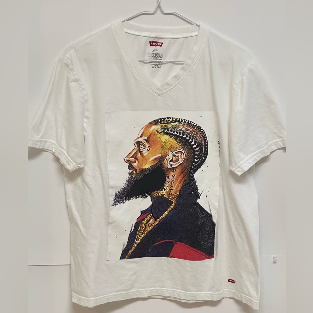Custom Nipsey Hussle Art On White Levi’s V-Neck T-Shirt | M
